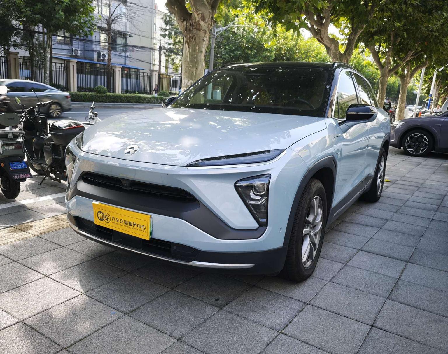 NIO ES6