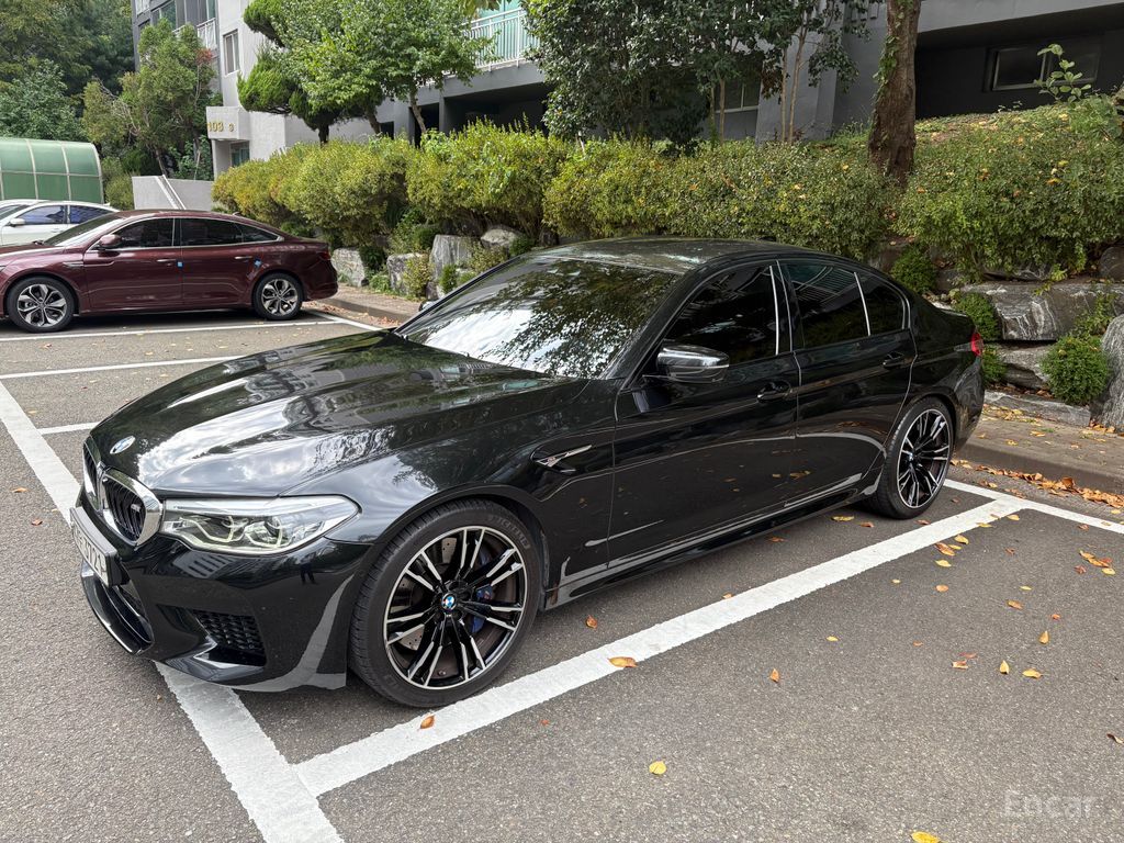 BMW M5