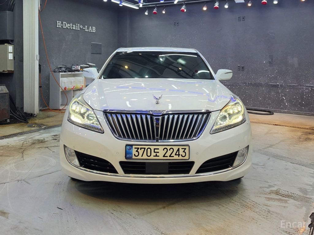 Hyundai Equus
