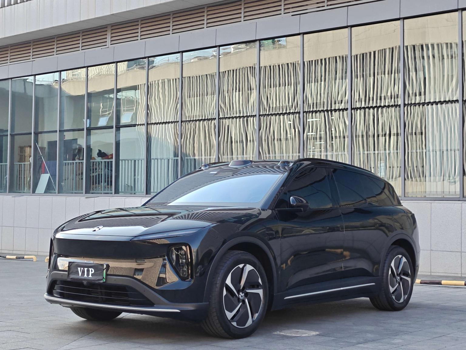 NIO ES6