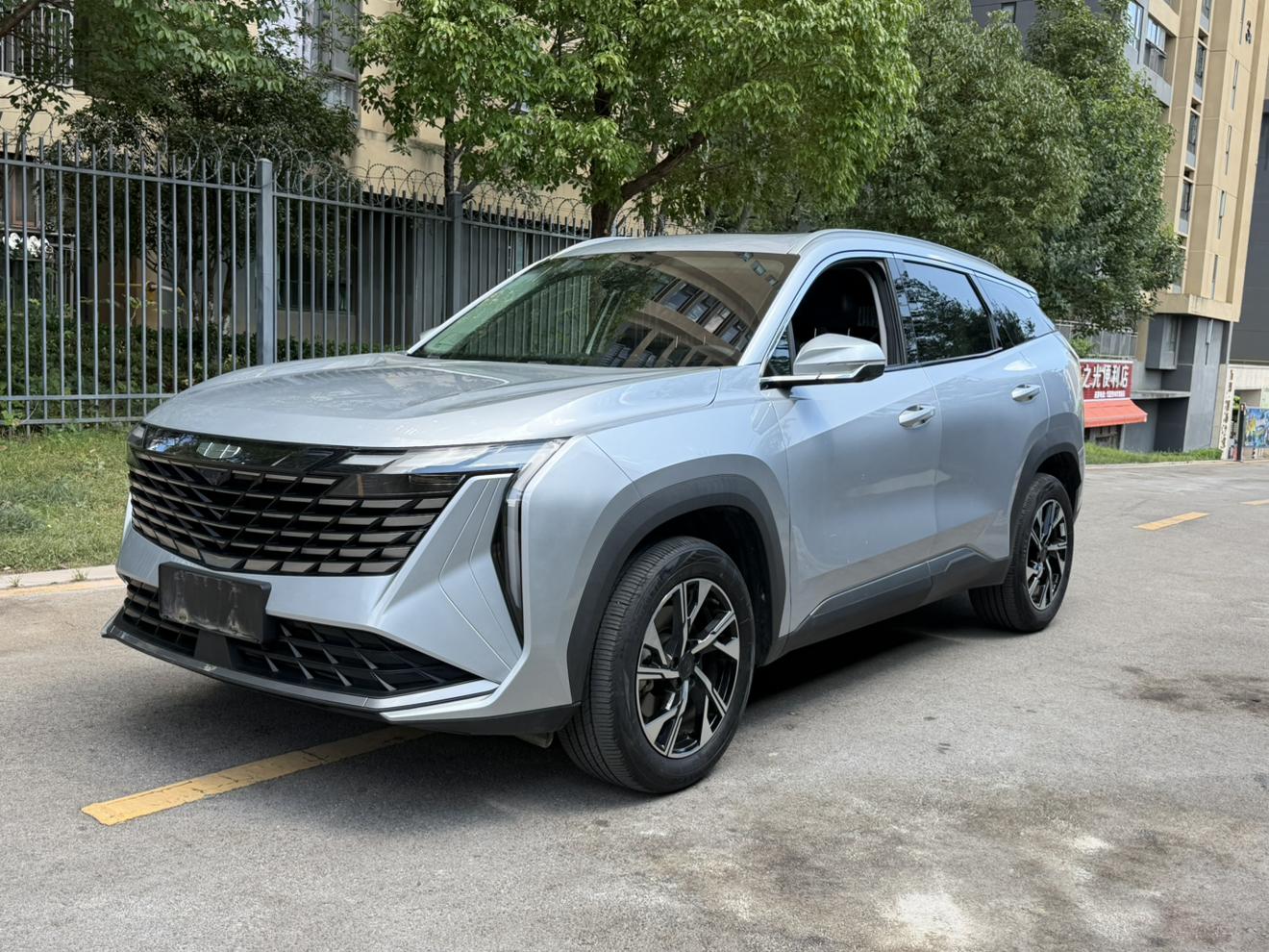Geely Boyue L