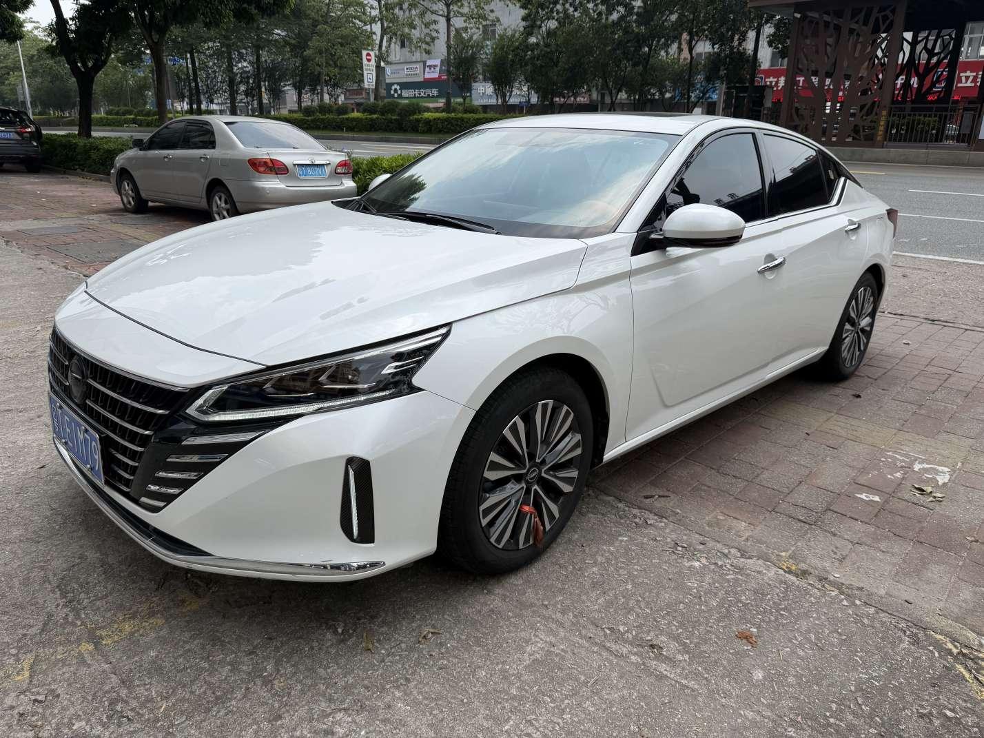 Nissan Altima