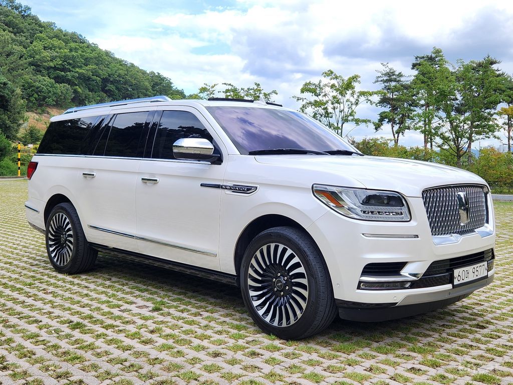Lincoln Navigator