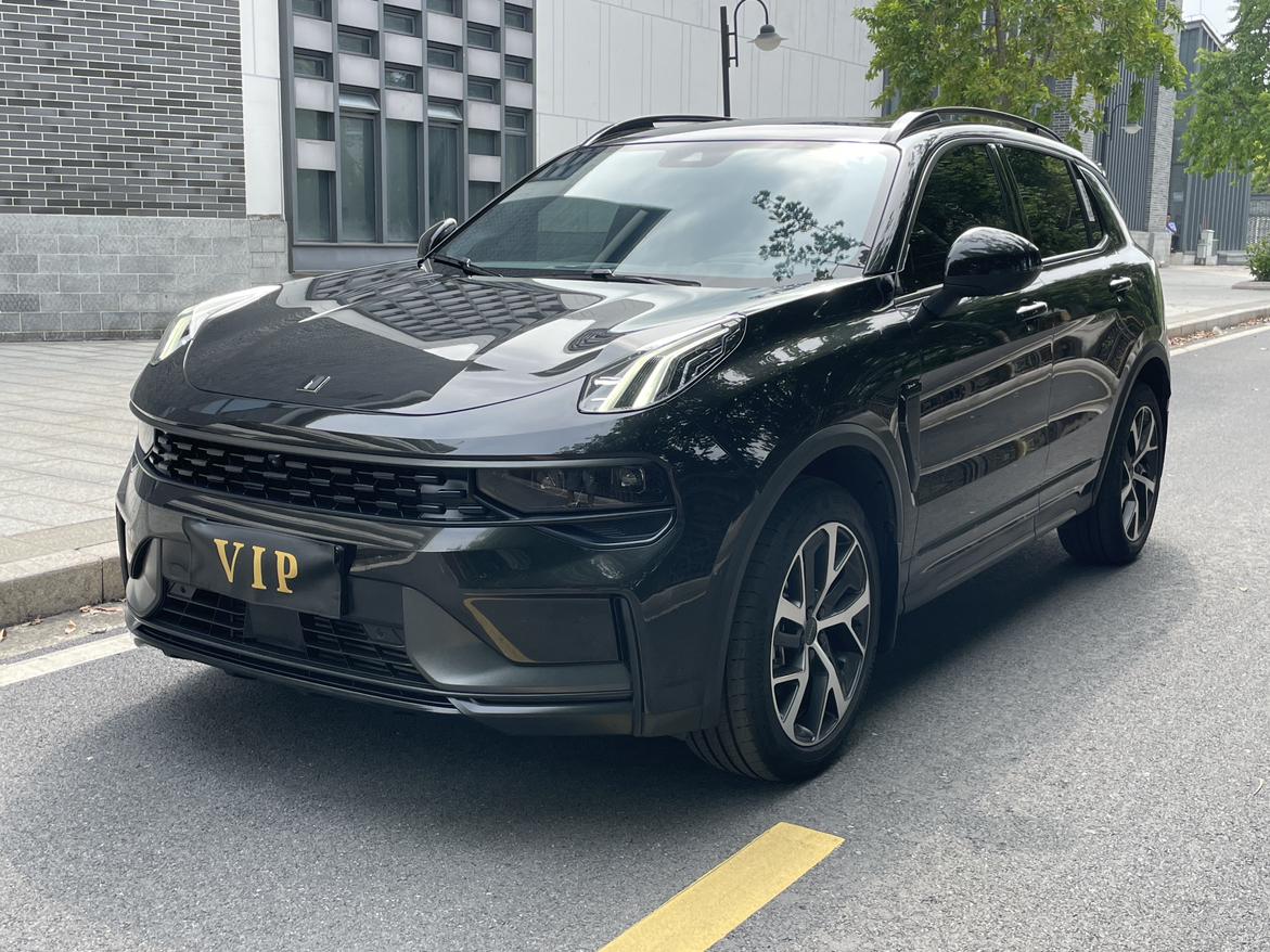 Lynk & Co 01