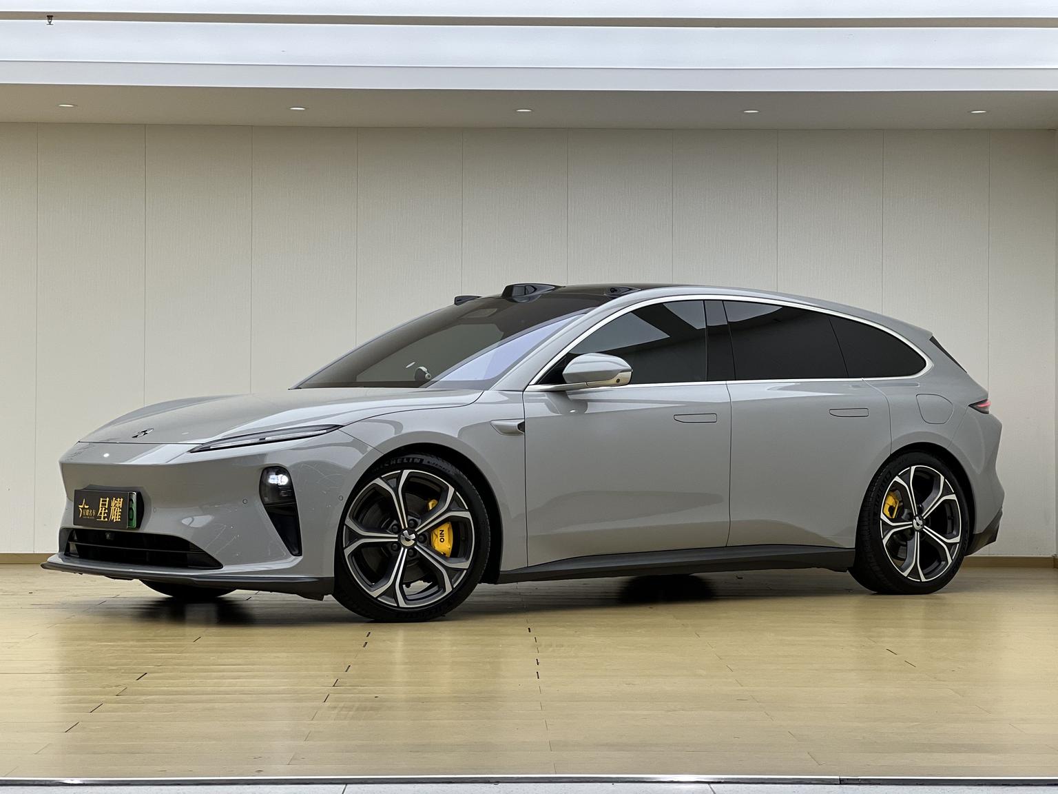 NIO ET5T