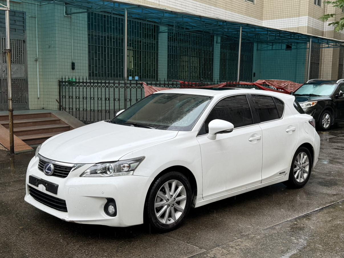 Lexus CT