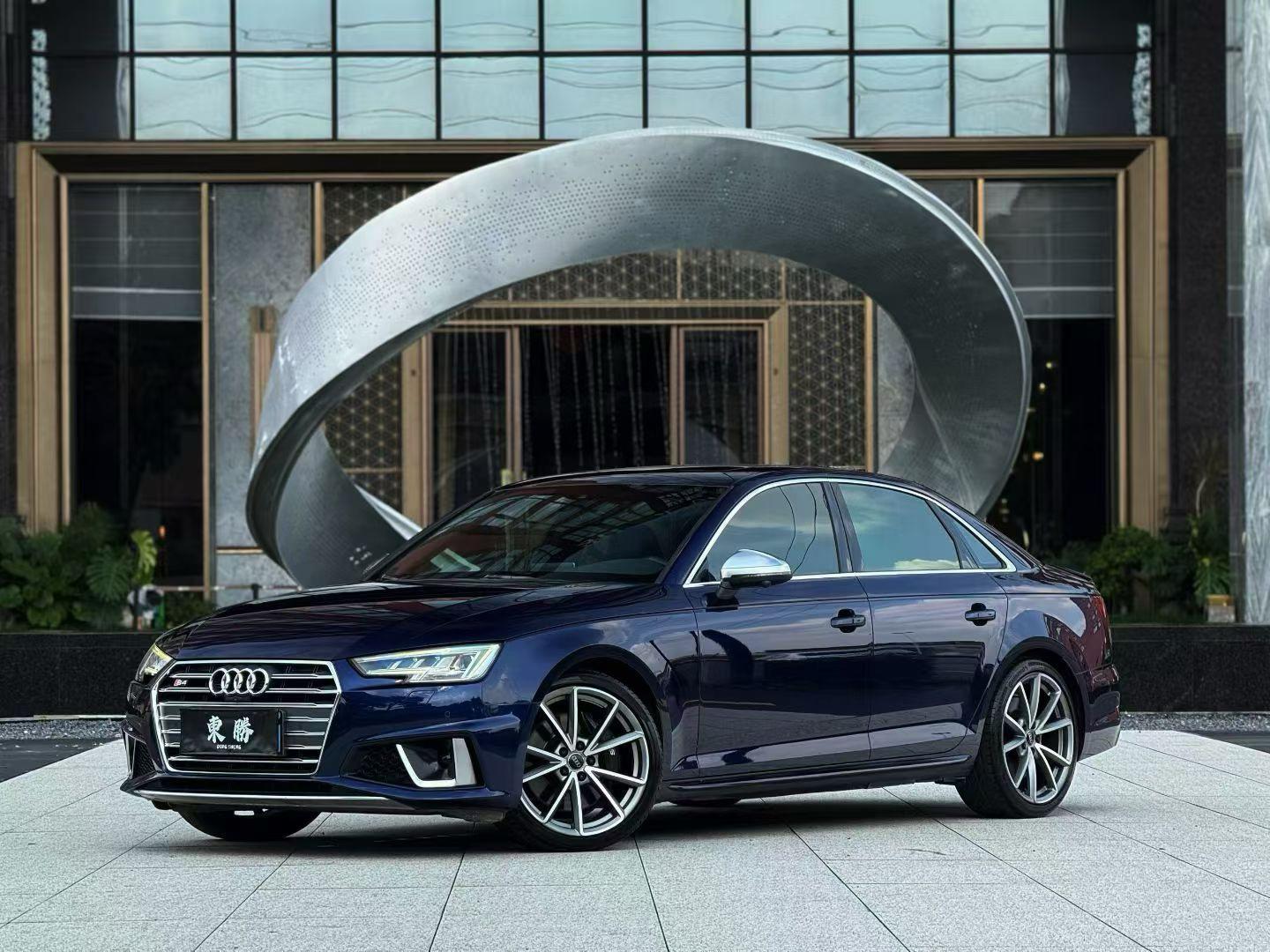 Audi S4