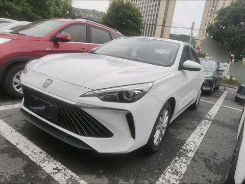 Roewe i5