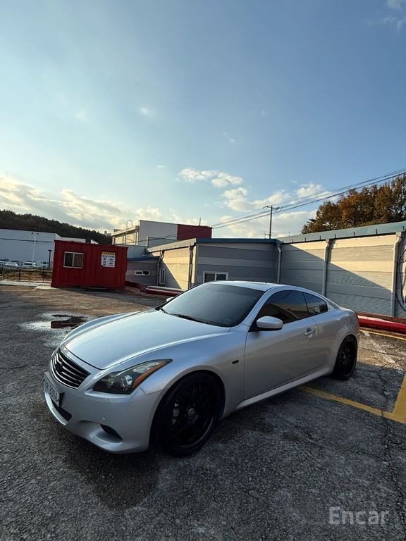 Infiniti G