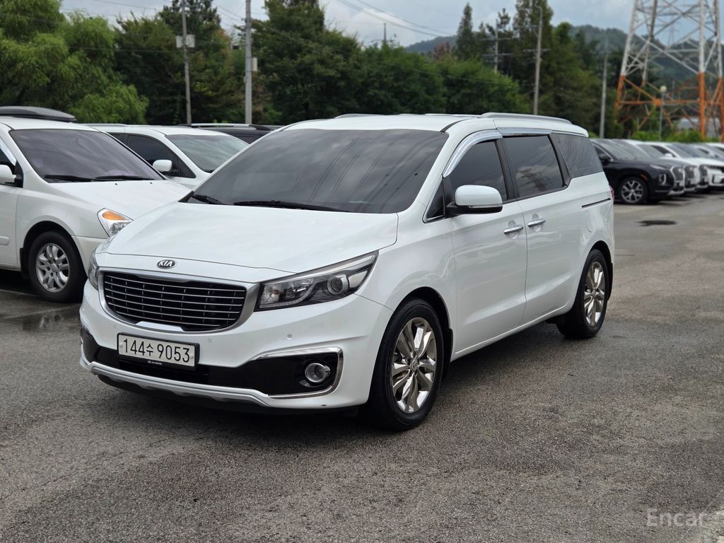 Kia Carnival
