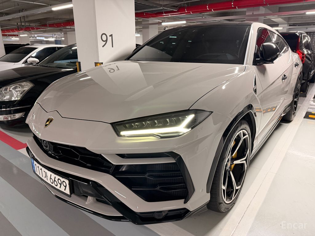 Lamborghini Urus
