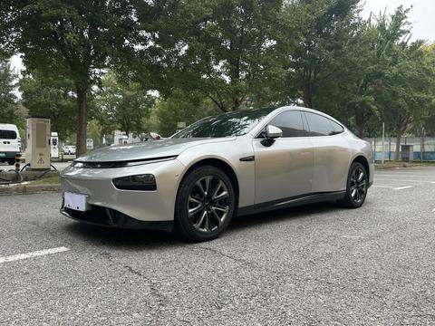 Xpeng P7