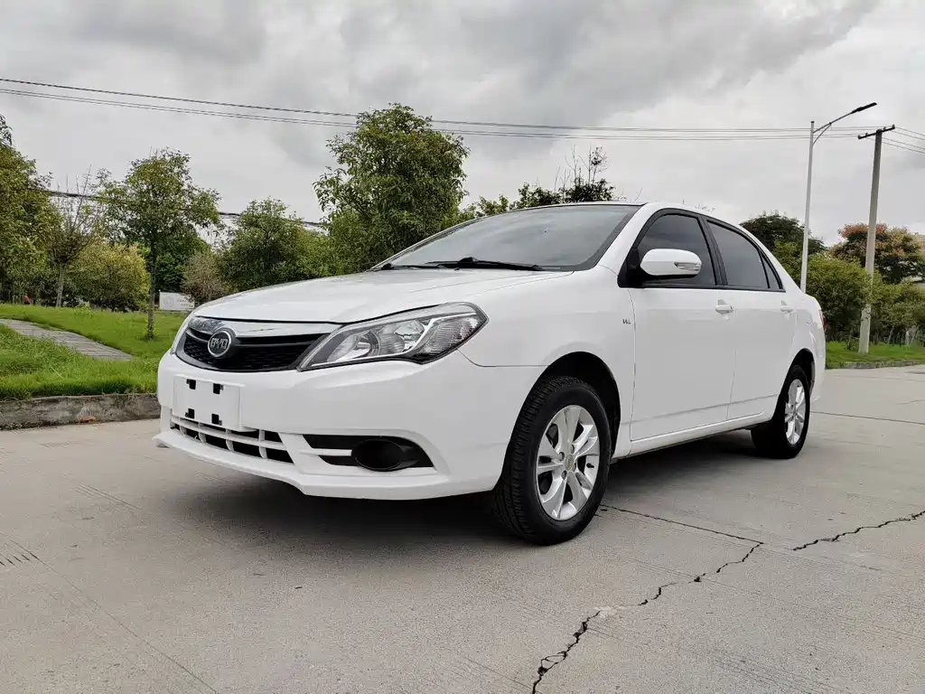 BYD F3