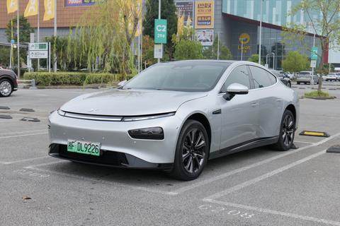 Xpeng P7
