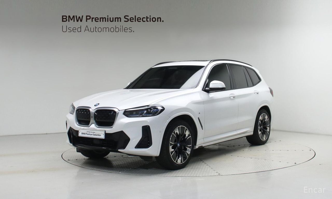 BMW iX3