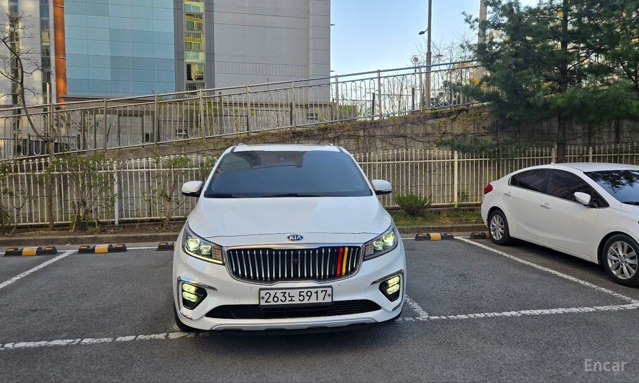 Kia Carnival