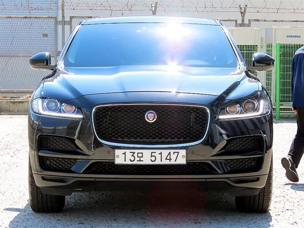 Jaguar F-Pace