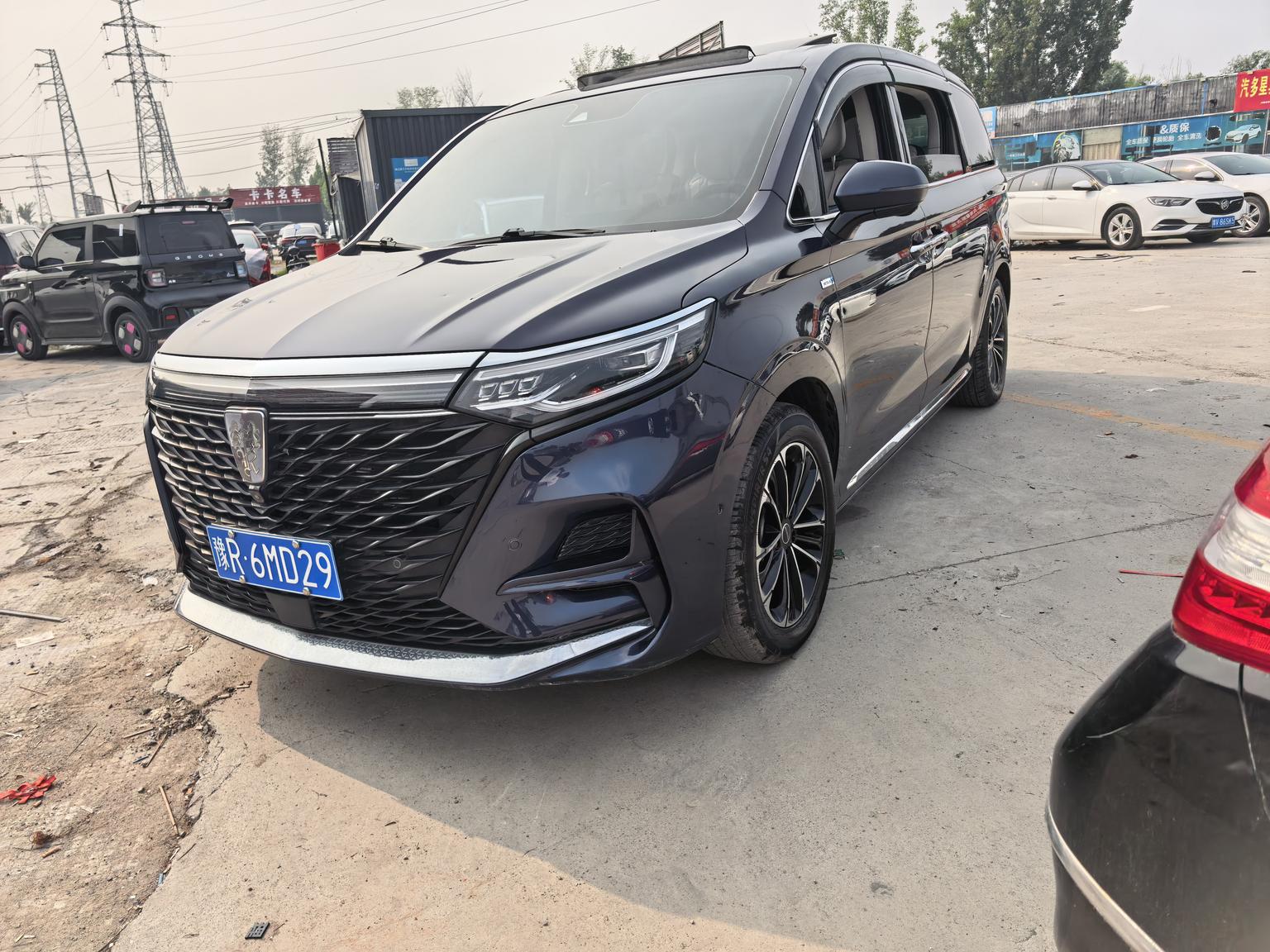 Roewe iMAX8