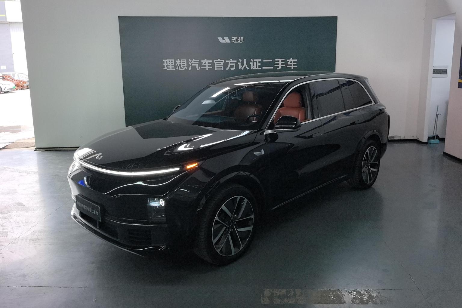 Li Auto L8