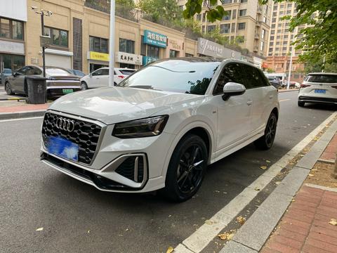 Audi Q2L