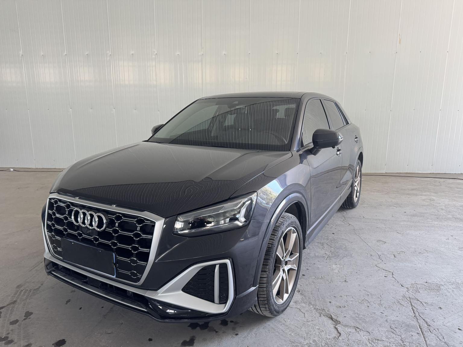 Audi Q2L