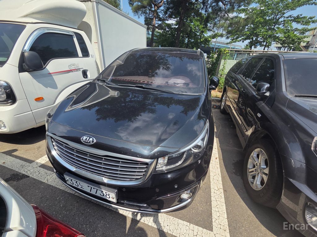 Kia Carnival