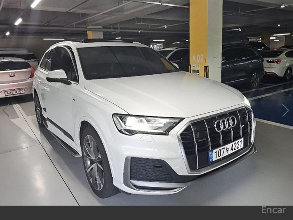 Audi Q7