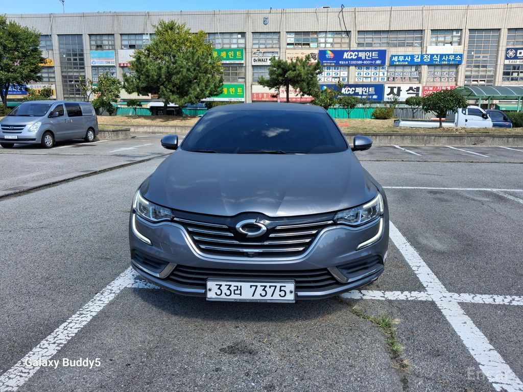 Renault SM6