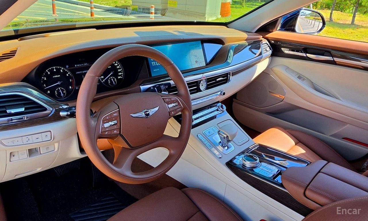 Genesis G90