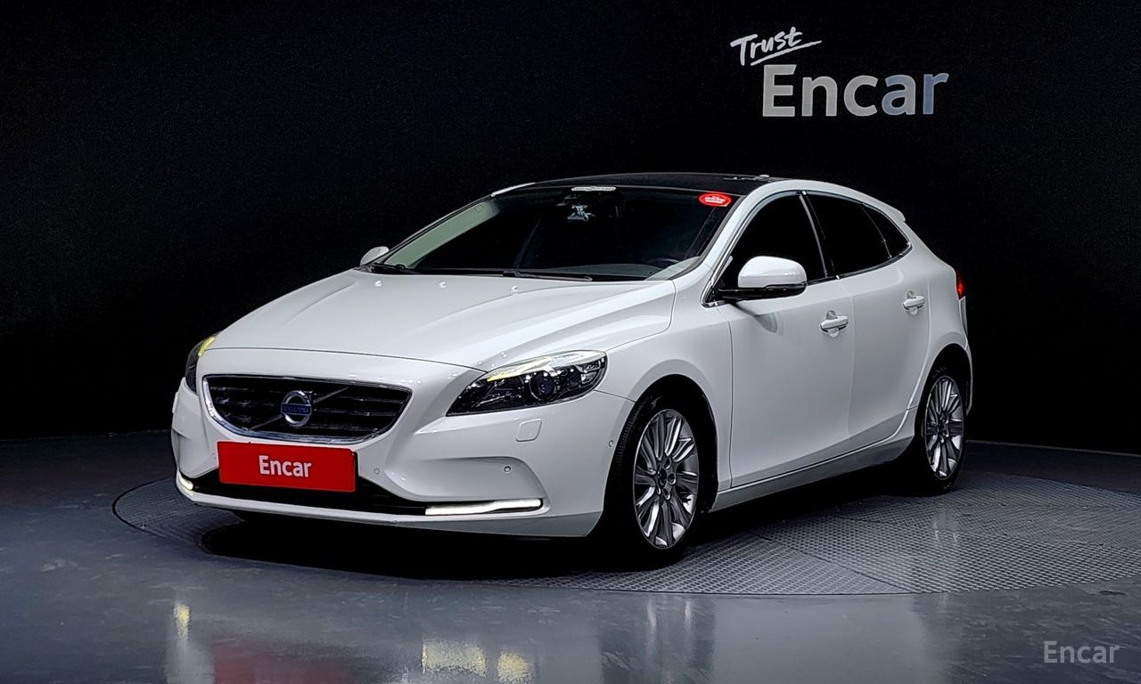 Volvo V40