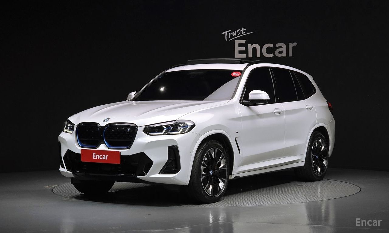BMW iX3