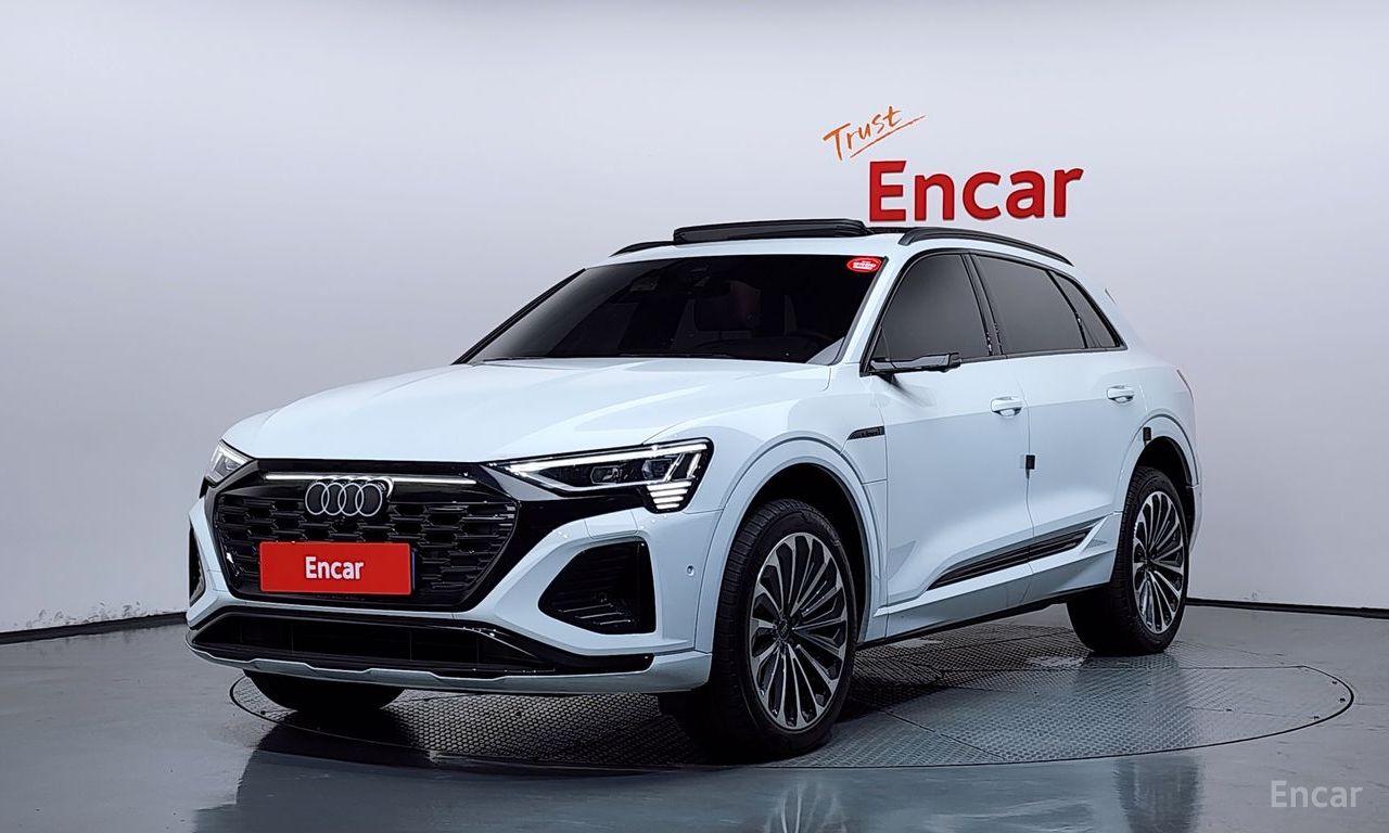 Audi Q8 e-tron