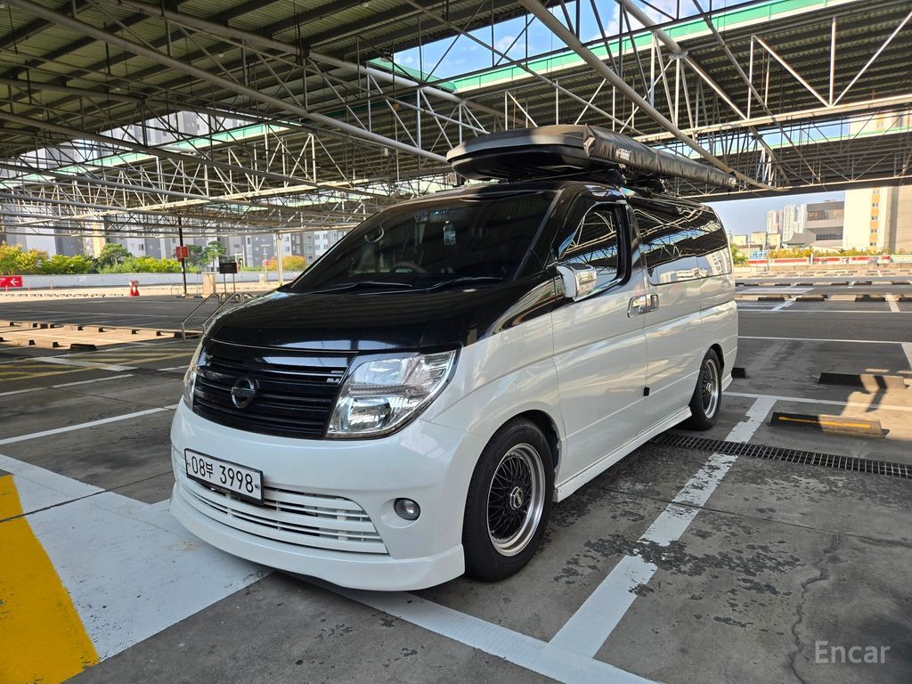 Nissan Elgrand