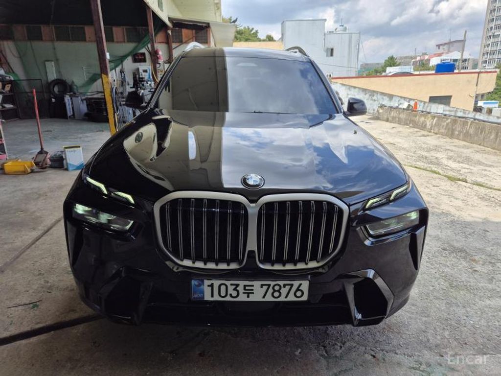 BMW X7