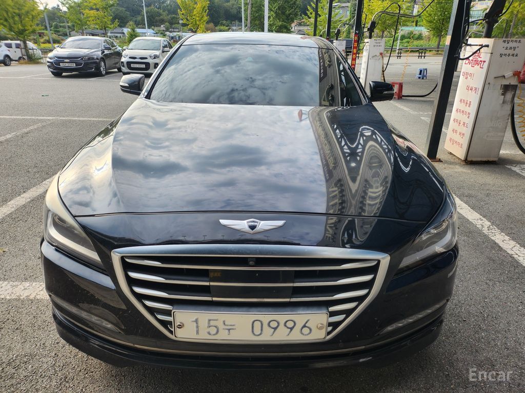 Hyundai Genesis