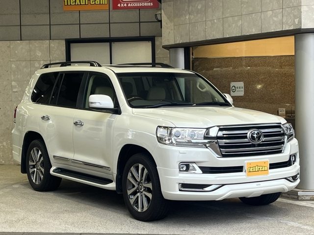 Toyota Land Cruiser Wagon