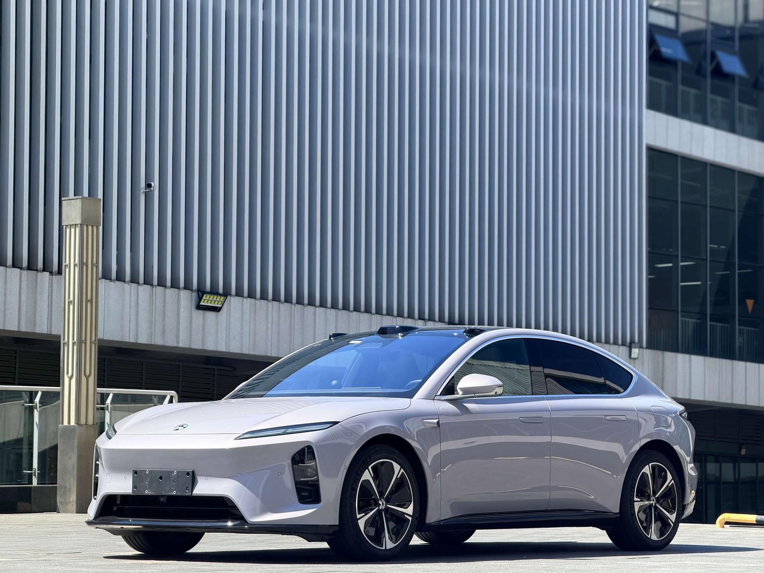 NIO ET5