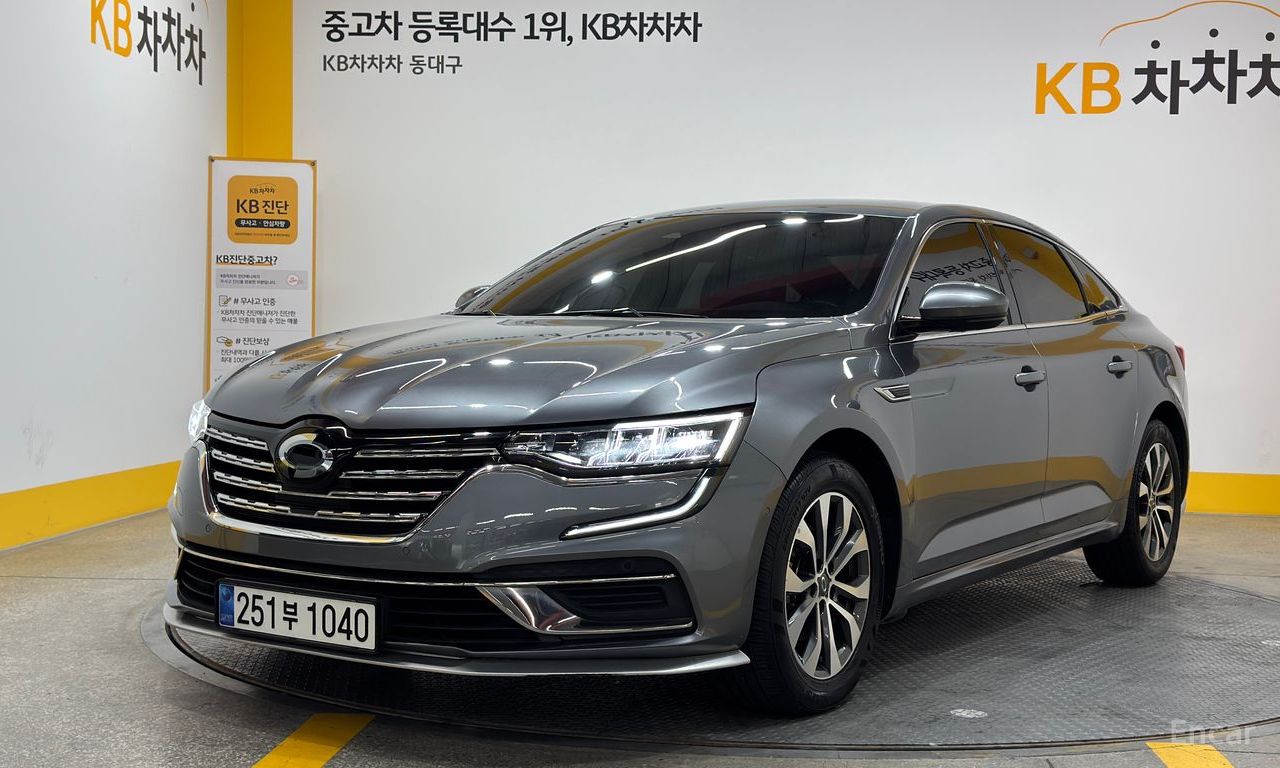 Renault SM6