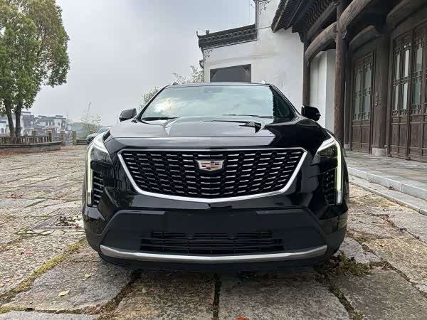 Cadillac XT4
