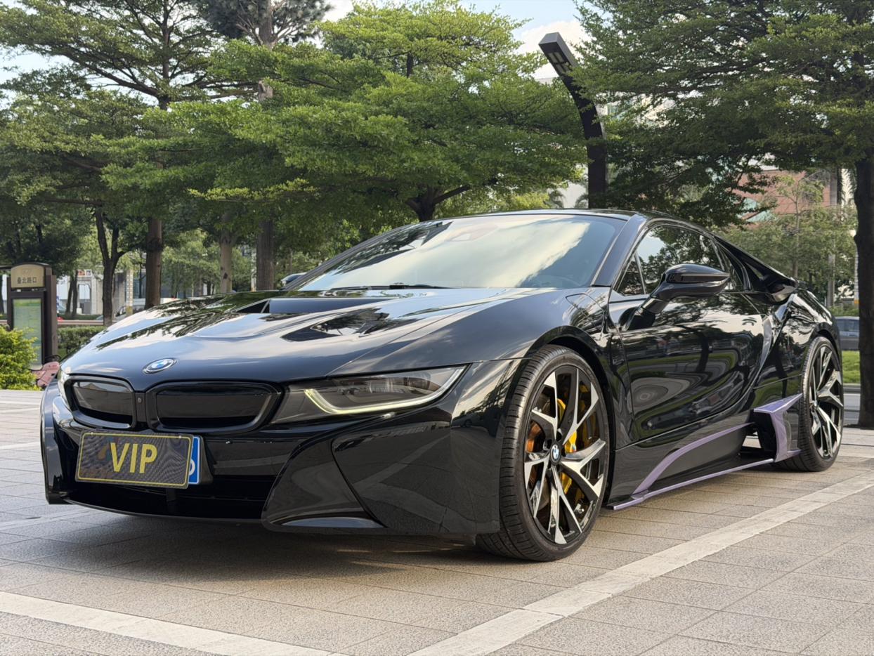 BMW i8