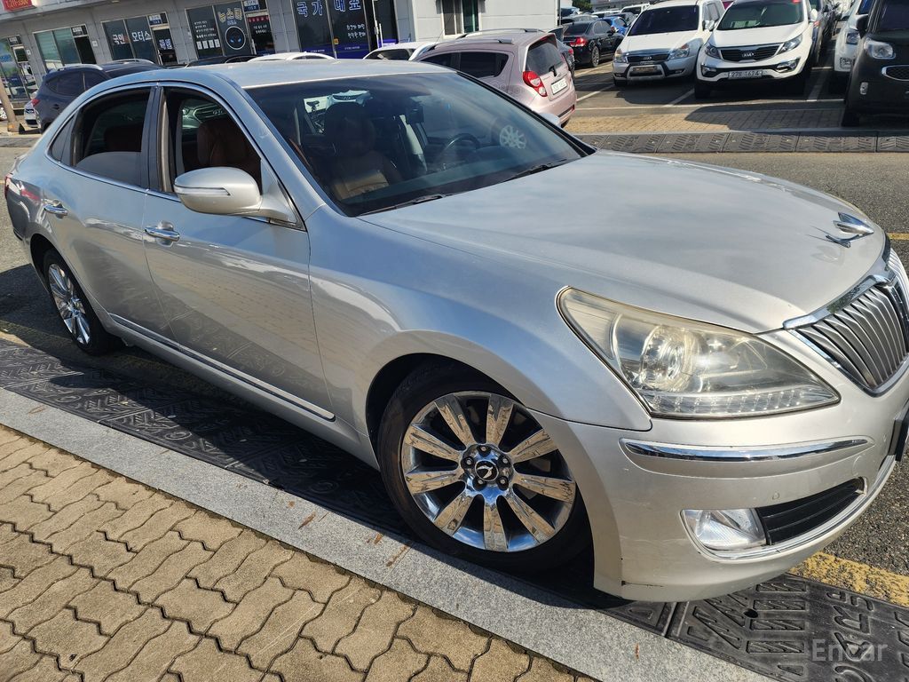 Hyundai Equus