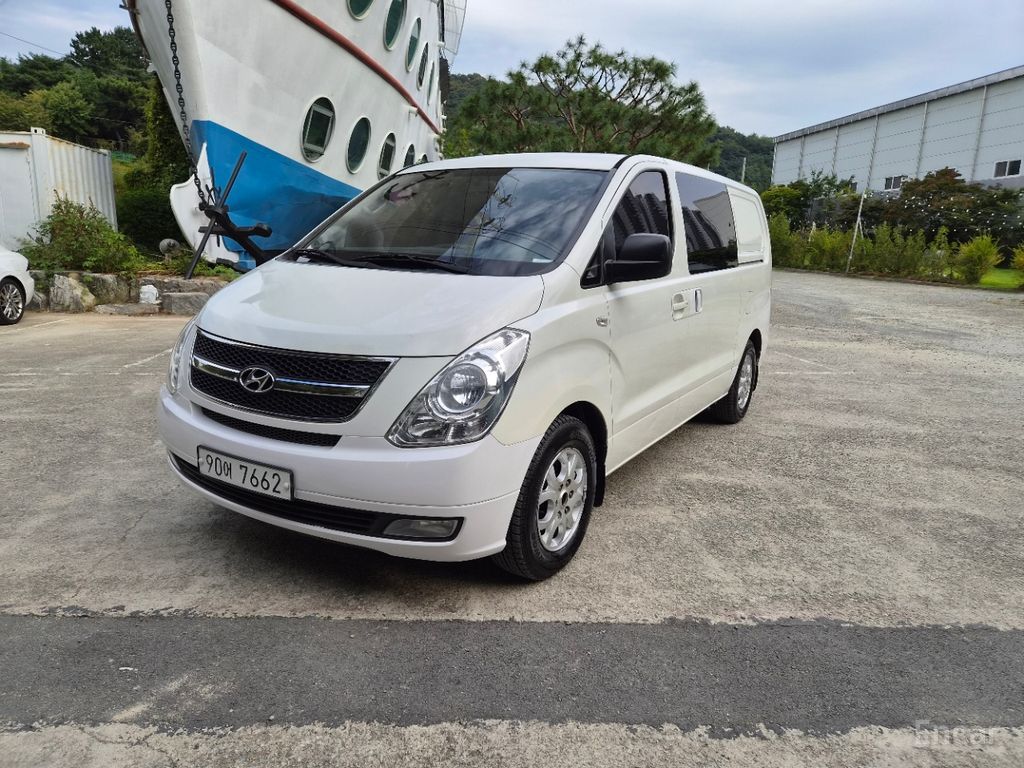 Hyundai Grand Starex