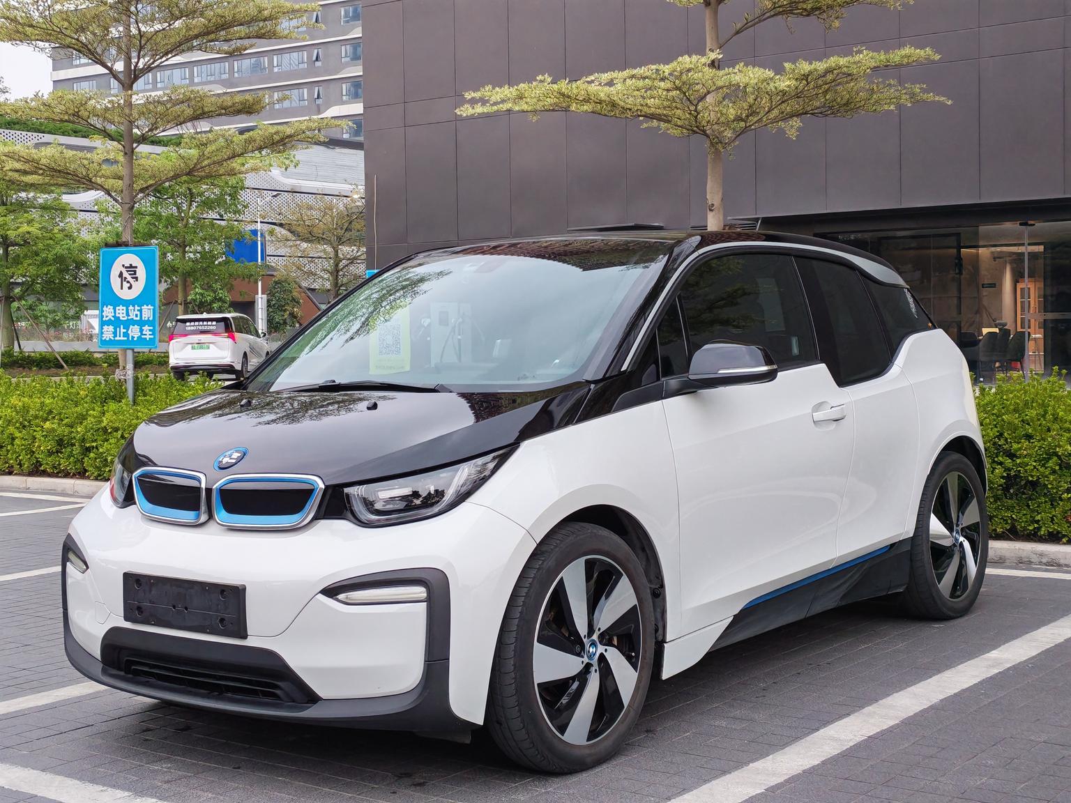 BMW i3