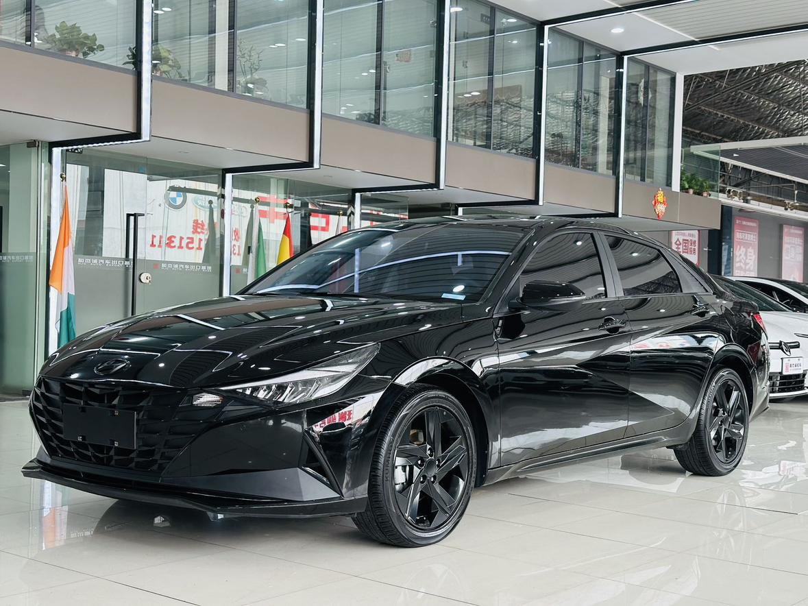 Hyundai Elantra