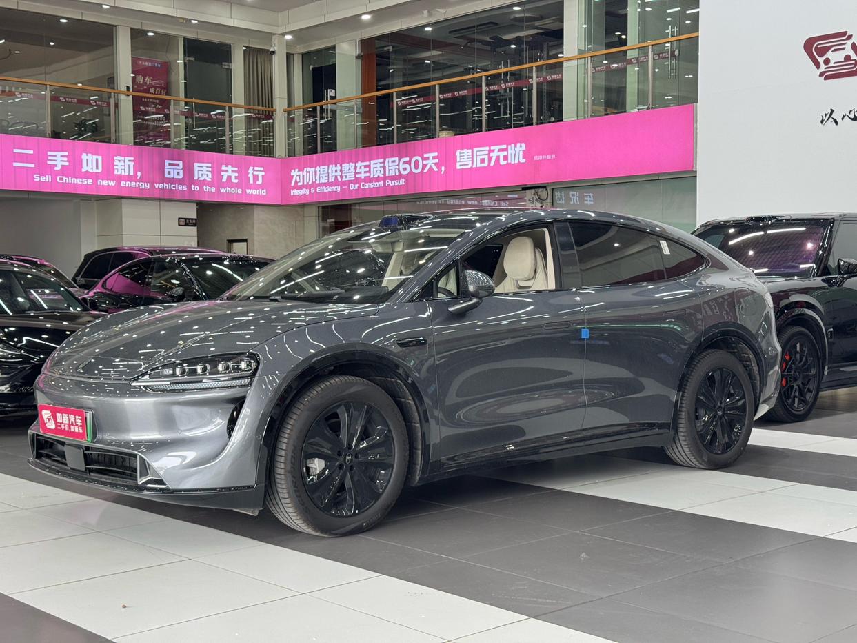 Luxeed R7