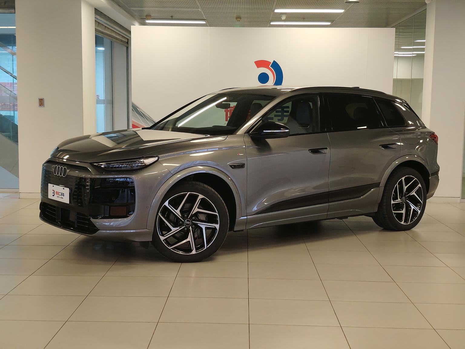 Audi Q6L e-tron
