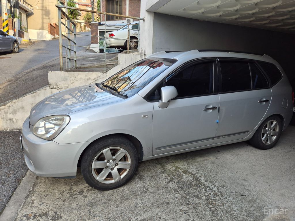 Kia Carens