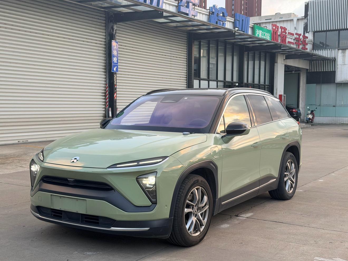 NIO ES6