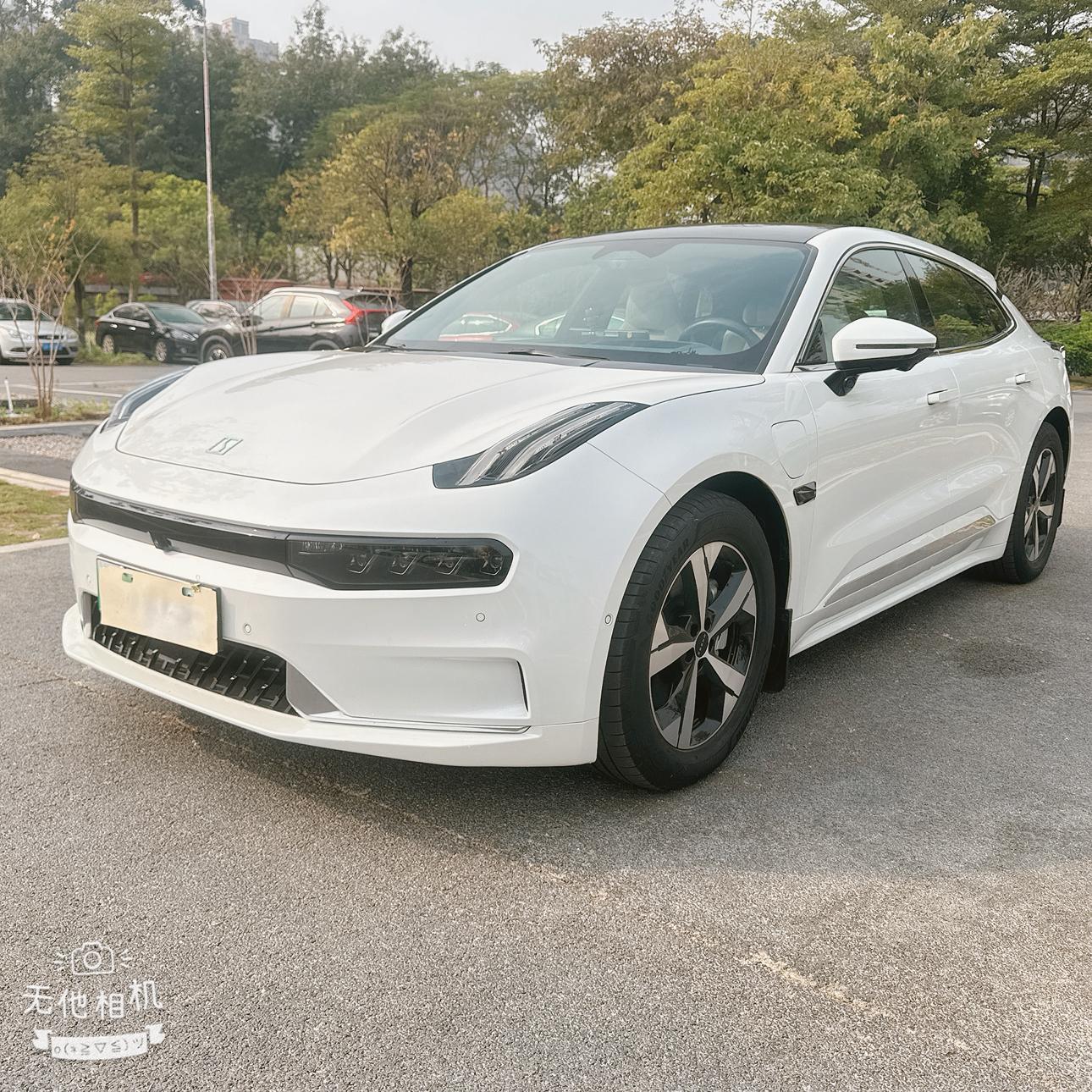 Zeekr 001