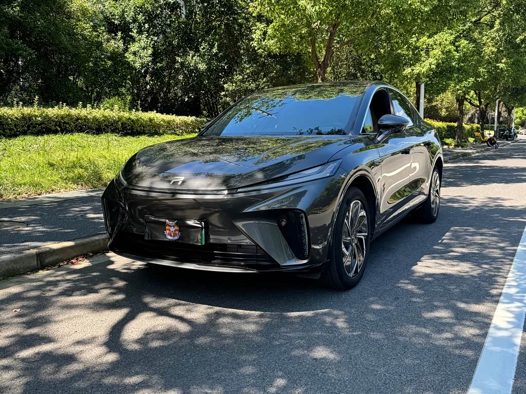 Rising Auto R7